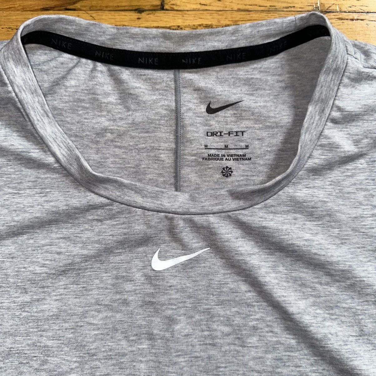 Nike Dri fit workout tee Size M / US 6-8 / IT 42-44 - 4 Thumbnail