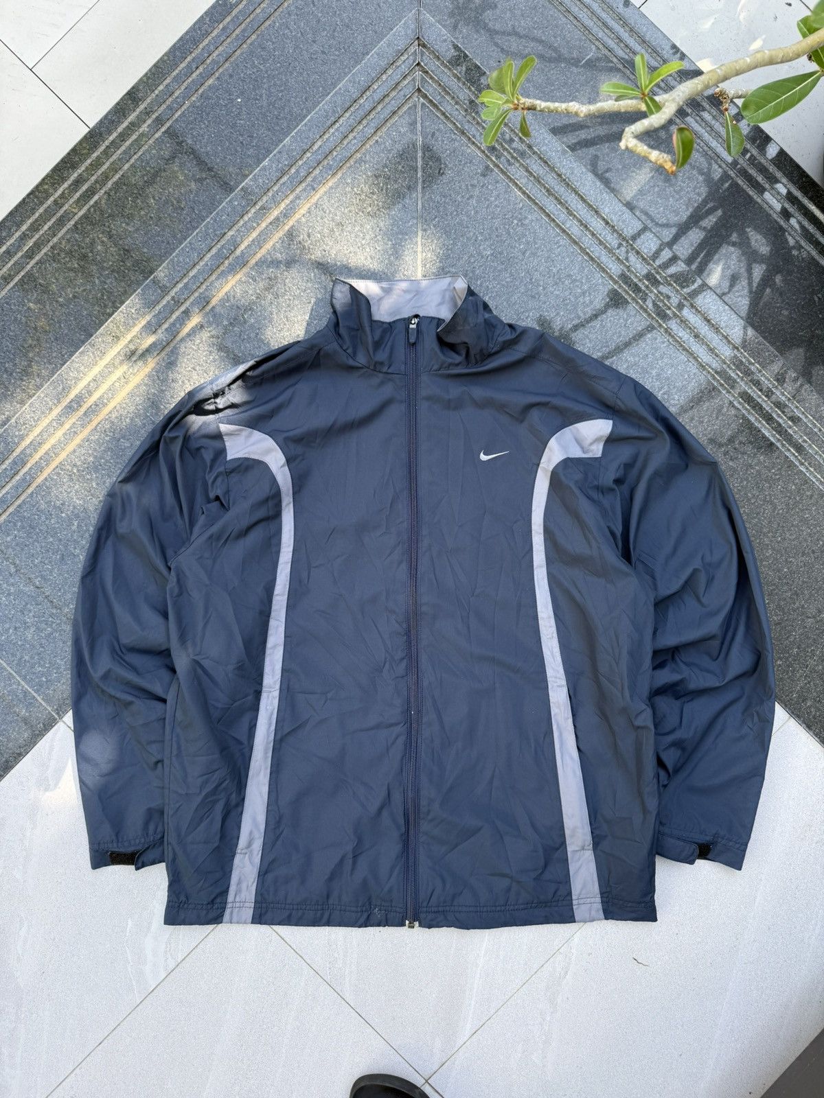 Nike 90’s NIKE RARE SWOOSH LOGO Y2K VINTAGE RETRO ZIPNYLON JACKET Size US L / EU 52-54 / 3 - 2 Thumbnail
