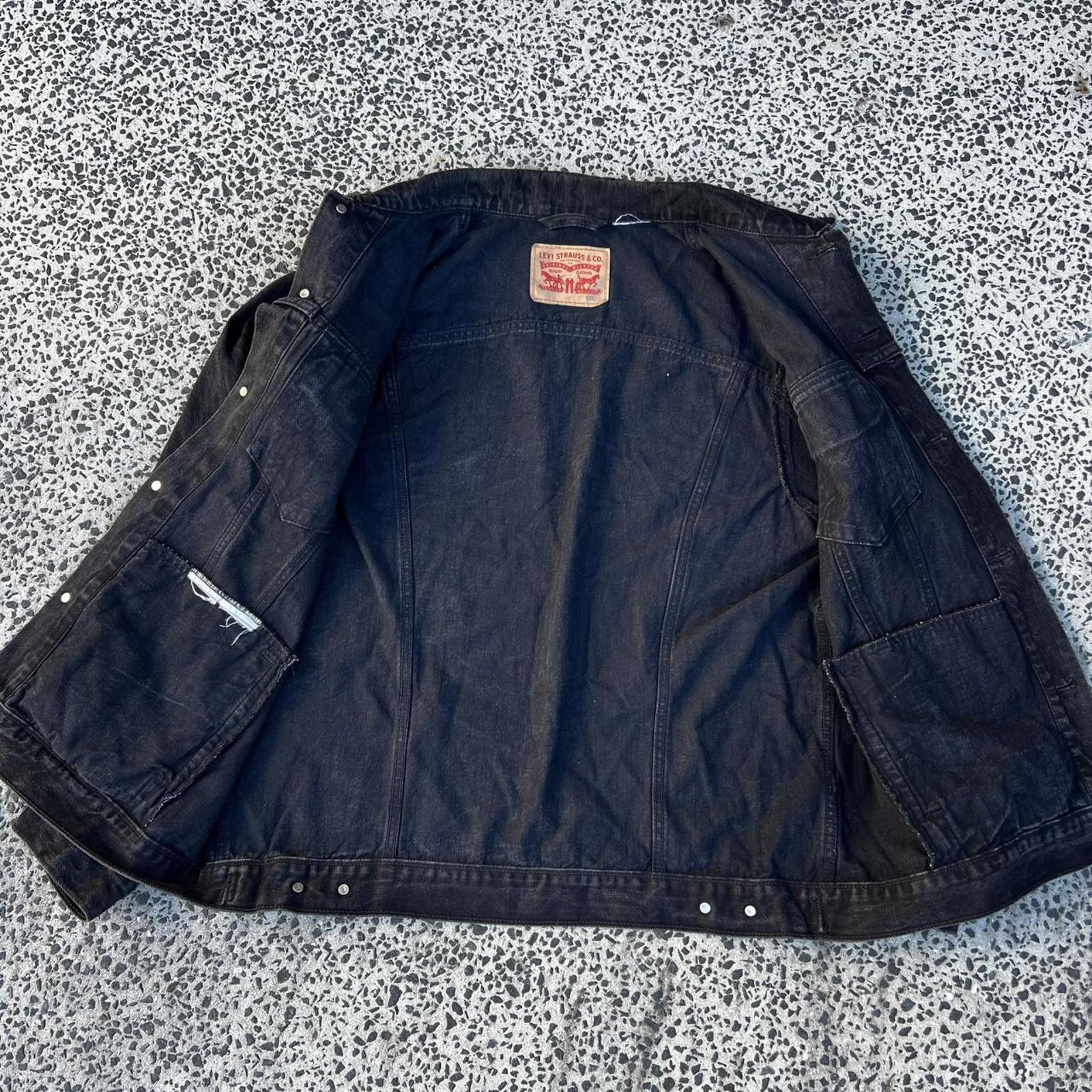 Levi's Vintage Levi’s Black Denim Jacket 🧥 Size US XL / EU 56 / 4 - 5 Thumbnail
