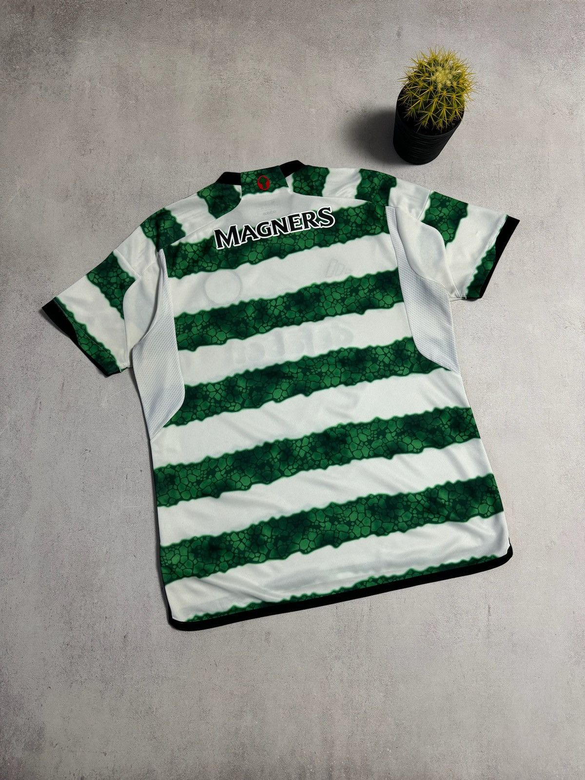 Adidas Adidas Celtic Jersey Home 2022/2023 T Shirt Tee XL Size Size US XL / EU 56 / 4 - 6 Thumbnail