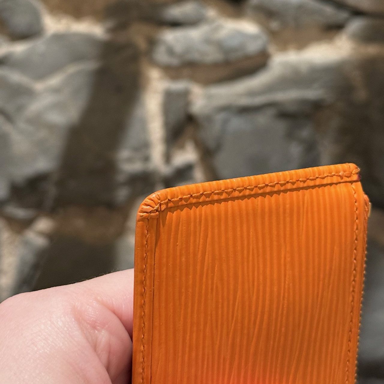 Louis Vuitton Louis Vuitton Vintage 2003 Orange Epi Leather Zip Key Pouch Size ONE SIZE - 10 Thumbnail