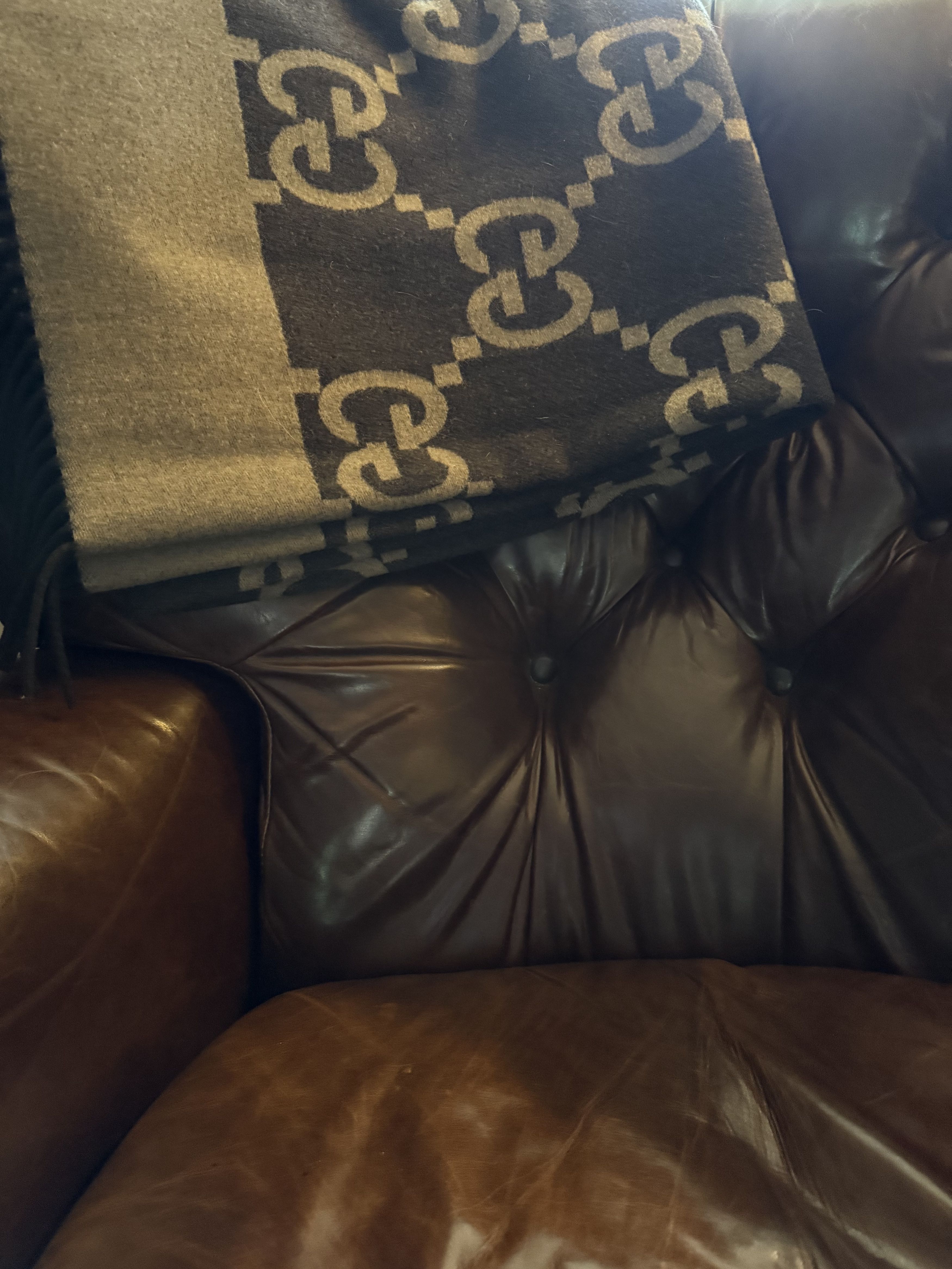 Gucci Gucci GG Reversible Throw Blanket Size ONE SIZE - 3 Thumbnail