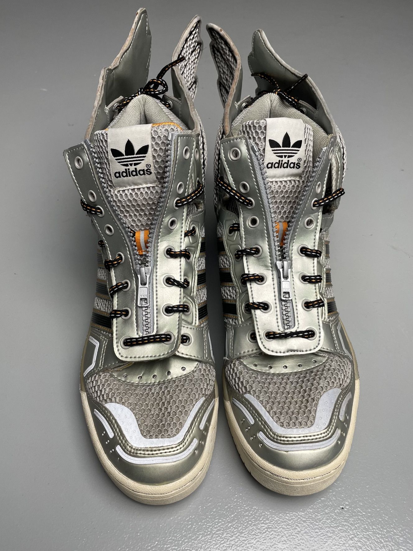 Adidas × Jeremy Scott adidas X Jeremy Scott 2012 JS Wings 2.0 Mesh Metallic Silver Size US 11 / EU 44 - 4 Thumbnail