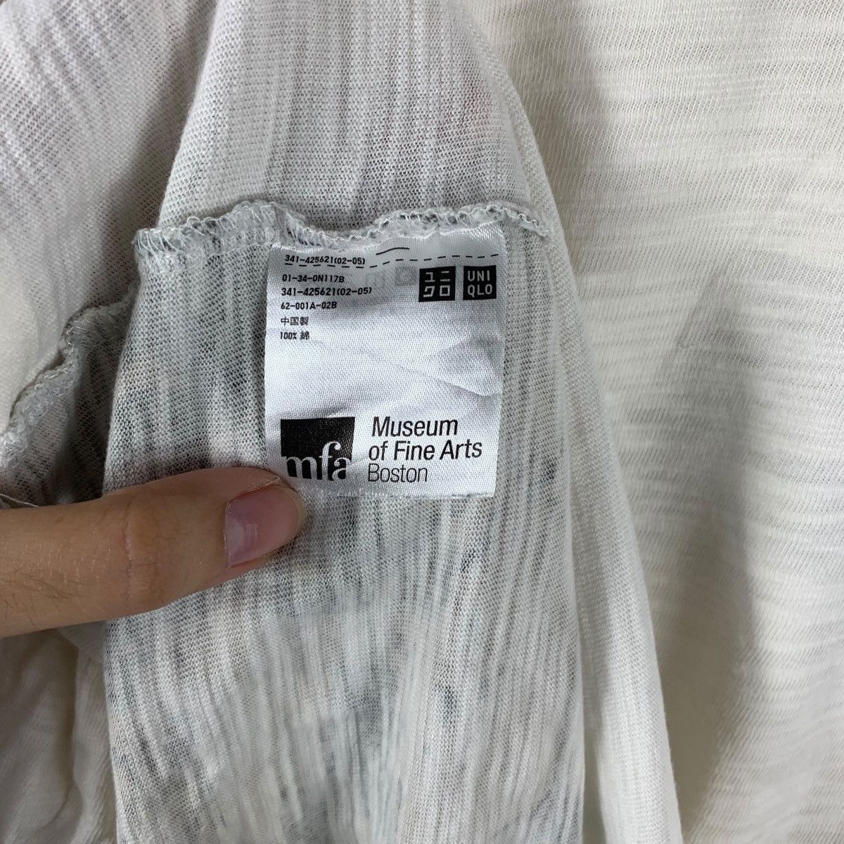 Uniqlo UNIQLO x KATSUSHIKA HOKUSAI MoMa Art Boston Tee Shirt Top Size L / US 10 / IT 46 - 7 Thumbnail