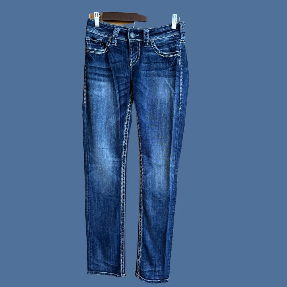 Silver Jeans Co. Silver Jeans Co Suki Jeans Women’s 26x32 Dark Wash Straight Thick Stitch Western Jeans Women Regular Blue 26xs? Size 26" / US 2 / IT 38 - 1 Thumbnail