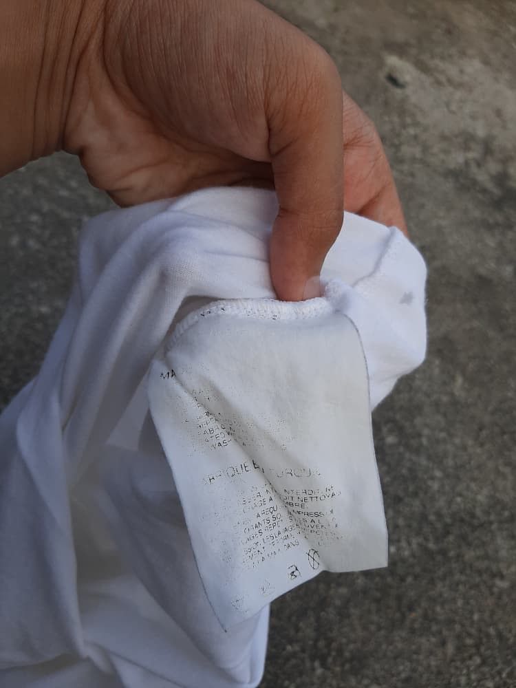 CDG by Comme des Garcons Comme Des Garcons CDG Parfums Shirt Size US M / EU 48-50 / 2 - 4 Thumbnail
