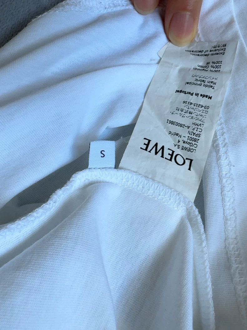 Loewe LOEWE T-shirt in short sleeves Size S / US 4 / IT 40 - 4 Thumbnail