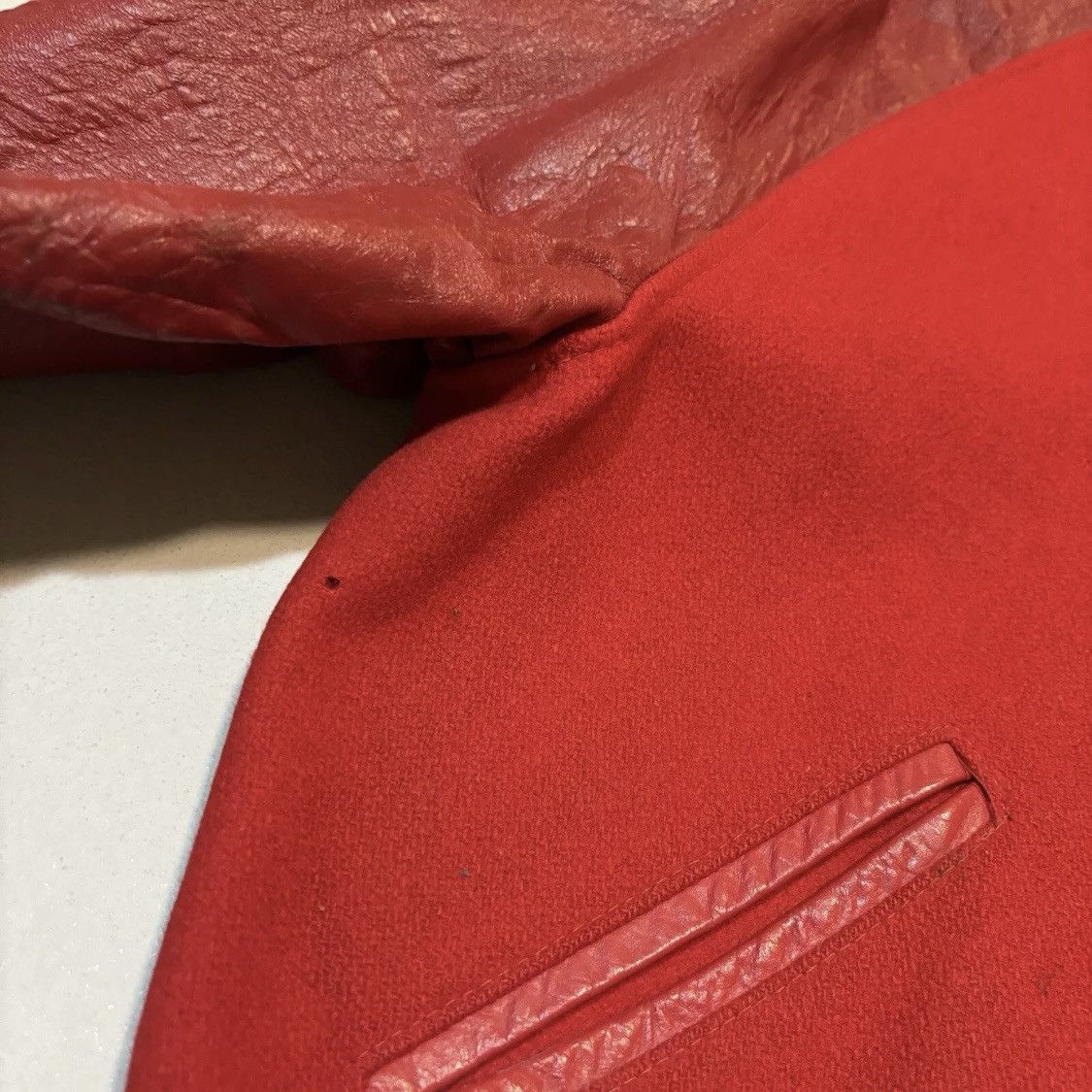 Vintage 50s 60s True Vintage Varsity Jacket Red Horseshoe Brand Sz L Size US L / EU 52-54 / 3 - 11 Thumbnail