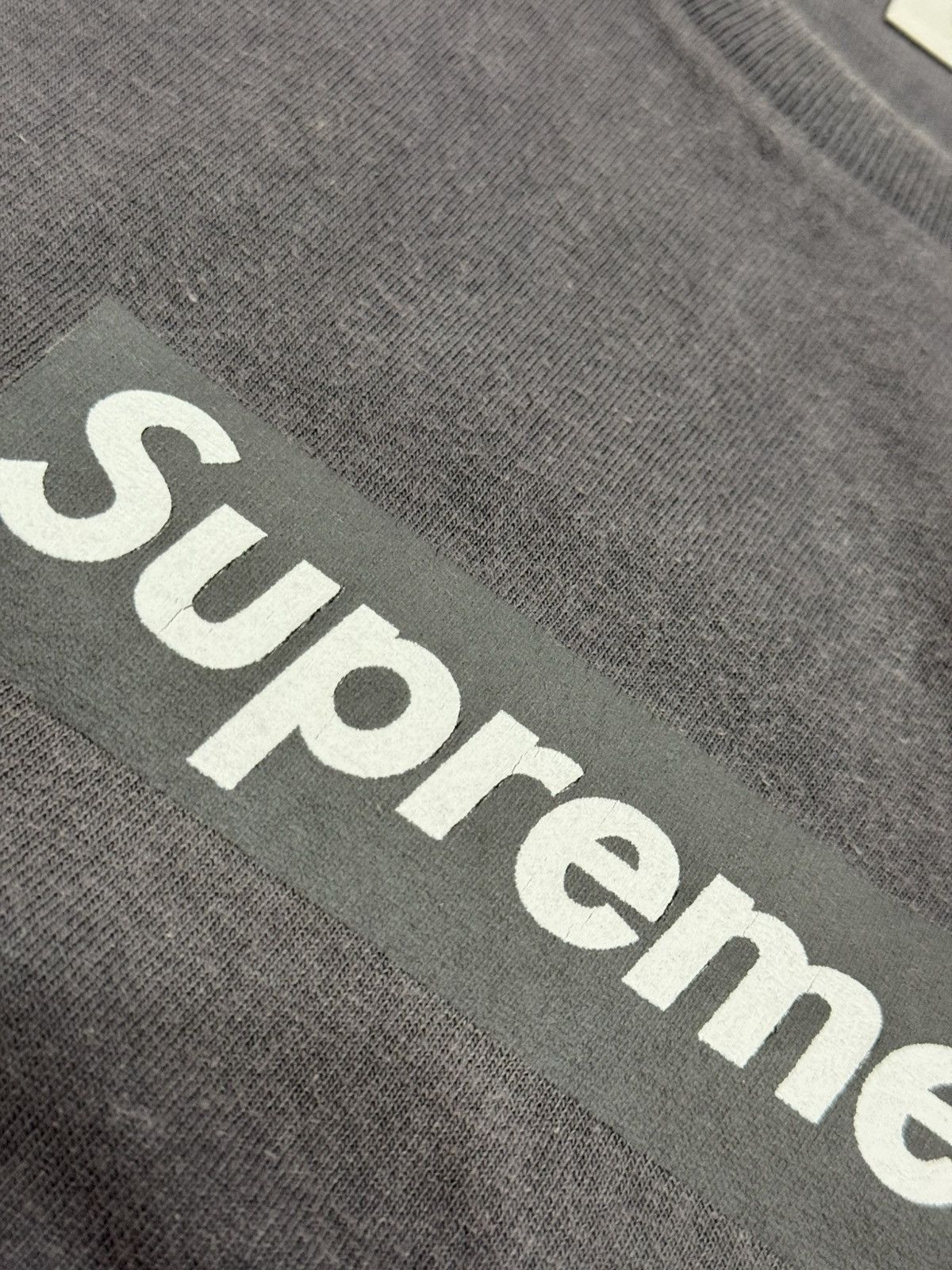Supreme Supreme 1998 Dark Grey Tonal Box Logo Tee Size US XL / EU 56 / 4 - 4 Thumbnail