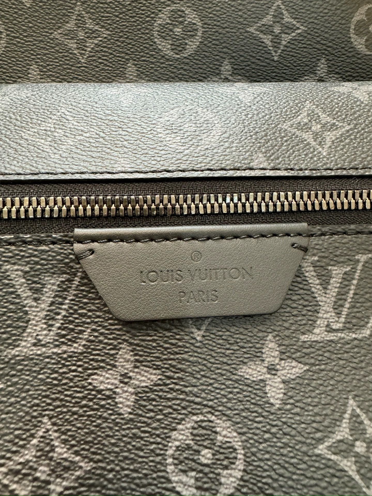 Louis Vuitton LV Discovery MM Backpack New with Tags & Dust Bag Size ONE SIZE - 2 Thumbnail