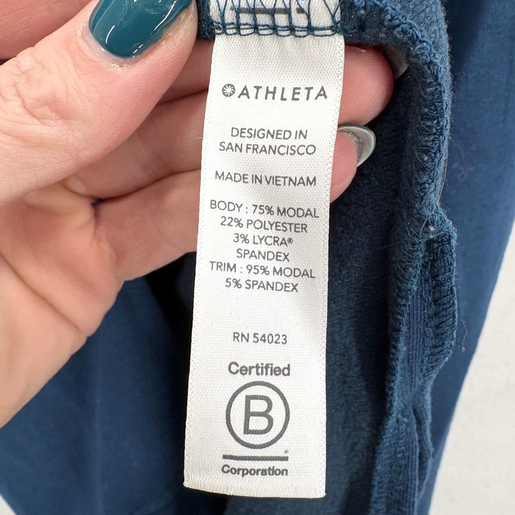 Athleta Athleta Sweatshirt Womens Small Blue Coaster Luxe Pullover Crew Neck Thumbhole Cuff Modal Polyester Spandex Knit Size S / US 4 / IT 40 - 5 Thumbnail