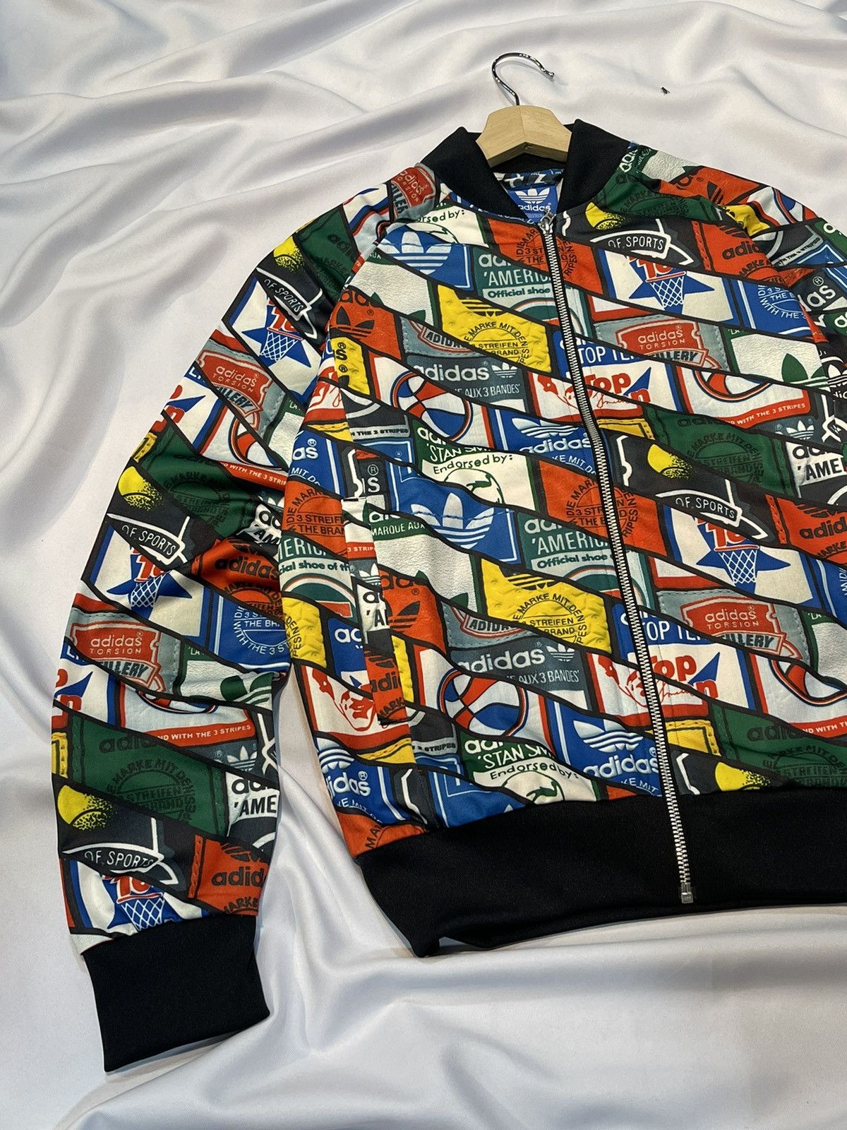 Adidas × Vintage ADIDAS BOMBER BANNERFLAG FULLPRINT JACKET Size US L / EU 52-54 / 3 - 2 Thumbnail