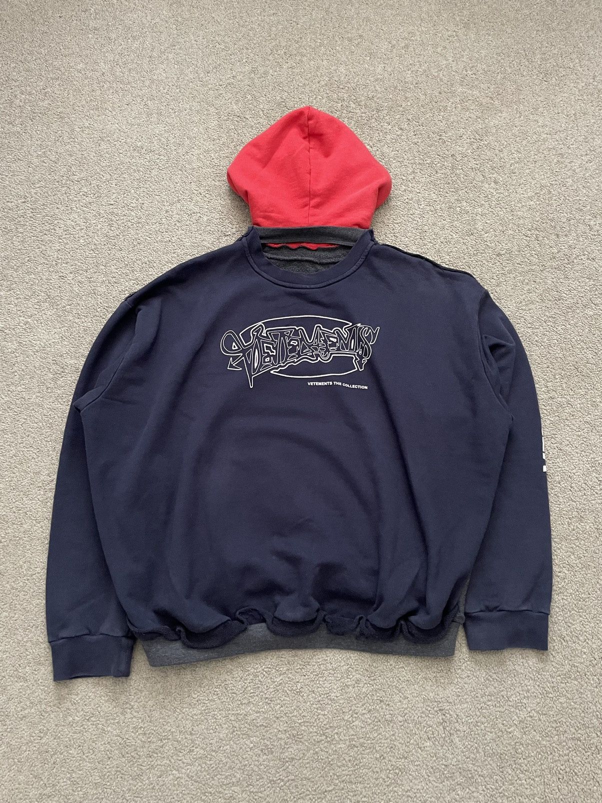 Vetements SS18 Vetements UFO Reversible Logo Hoodie Size US S / EU 44-46 / 1 - 5 Thumbnail