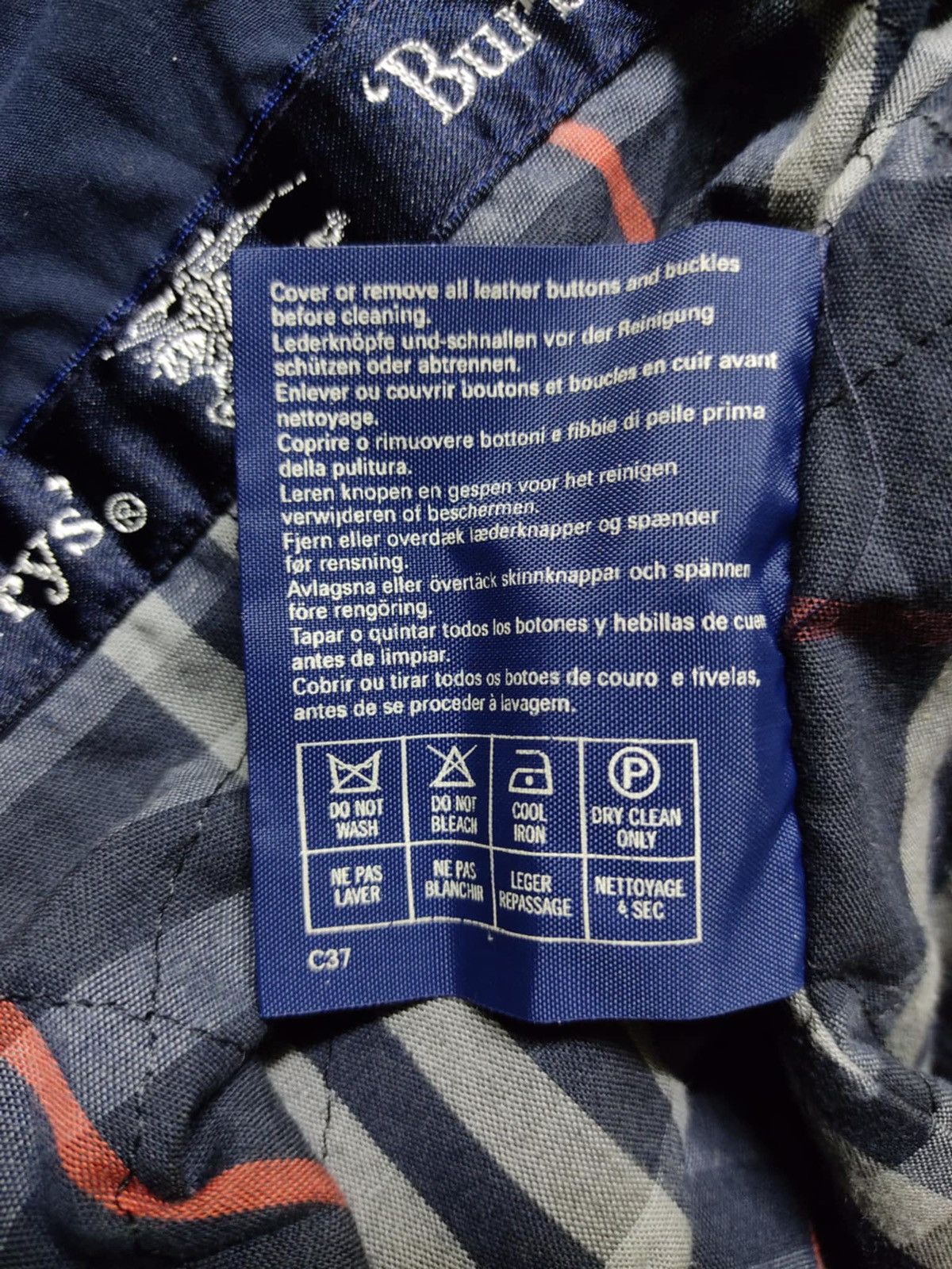 Burberry × Vintage VINTAGE 90s Burberrys Faded Navy Blue Jacke Size US XL / EU 56 / 4 - 8 Thumbnail