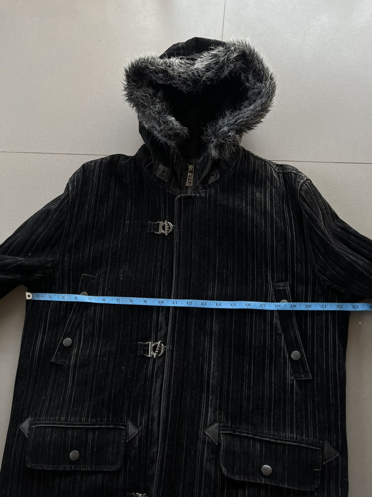 14th Addiction JAPANESE IN THE ATTIC CORDUROY FUR BONDAGE JACKET VKEI PUNK Size US L / EU 52-54 / 3 - 12 Thumbnail