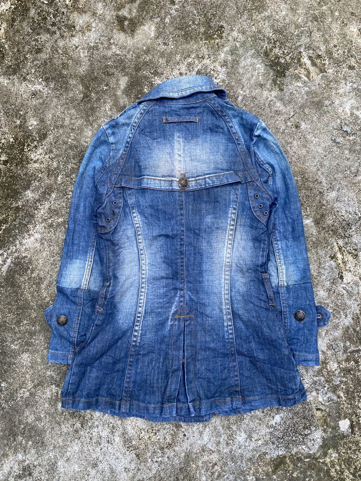 Le Grande Bleu (L.G.B.) Y2K X CHROMOSOME IN X X FREND DENIM JACKET Size S / US 4 / IT 40 - 7 Thumbnail