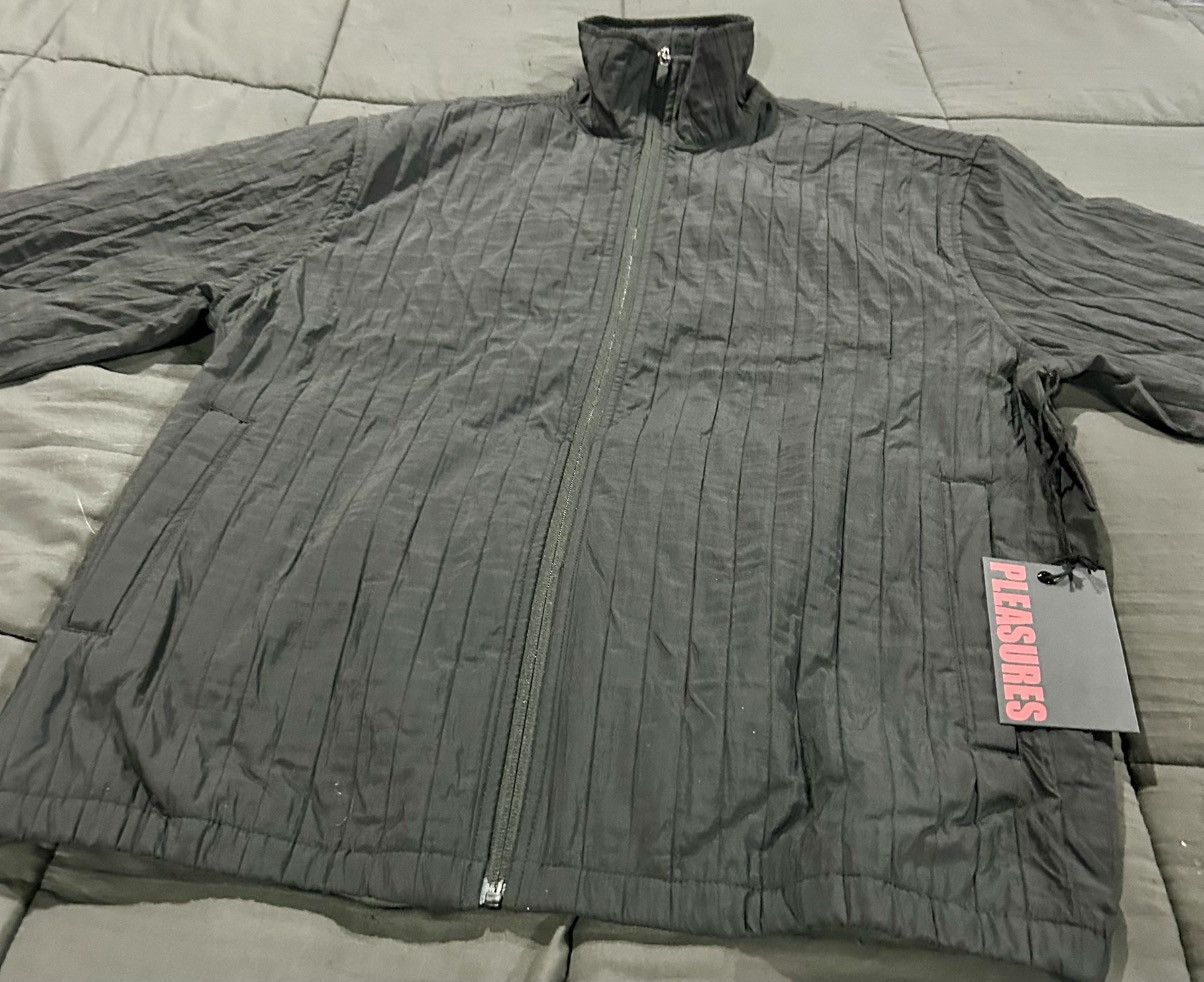 Pleasures PLEASURES Rescue Pleated Track Jacket – Black size large Size US L / EU 52-54 / 3 - 2 Thumbnail