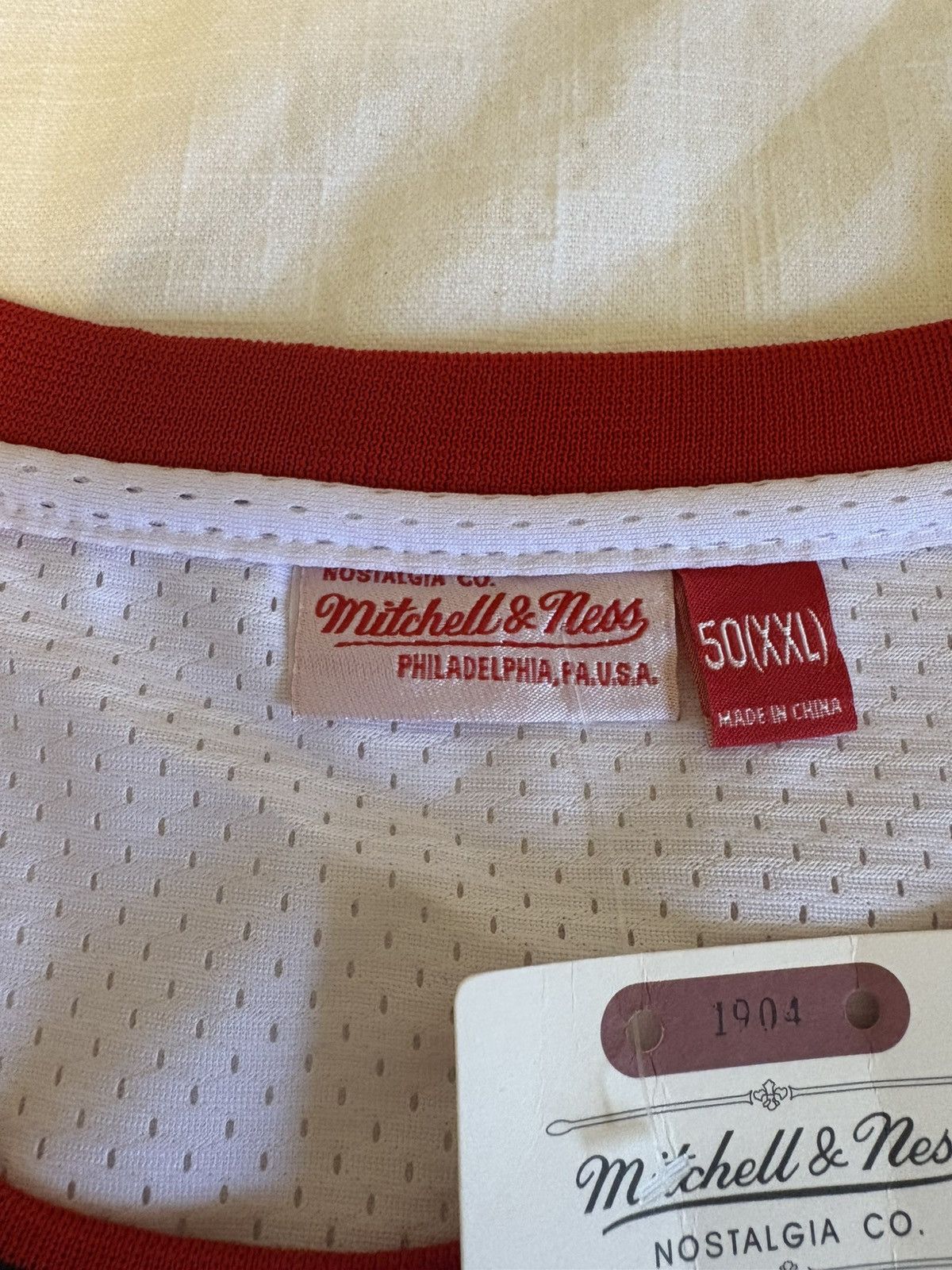 Mitchell & Ness Michael Jordan Mitchell & ness white Chicago Bulls jersey Size US XXL / EU 58 / 5 - 4 Thumbnail