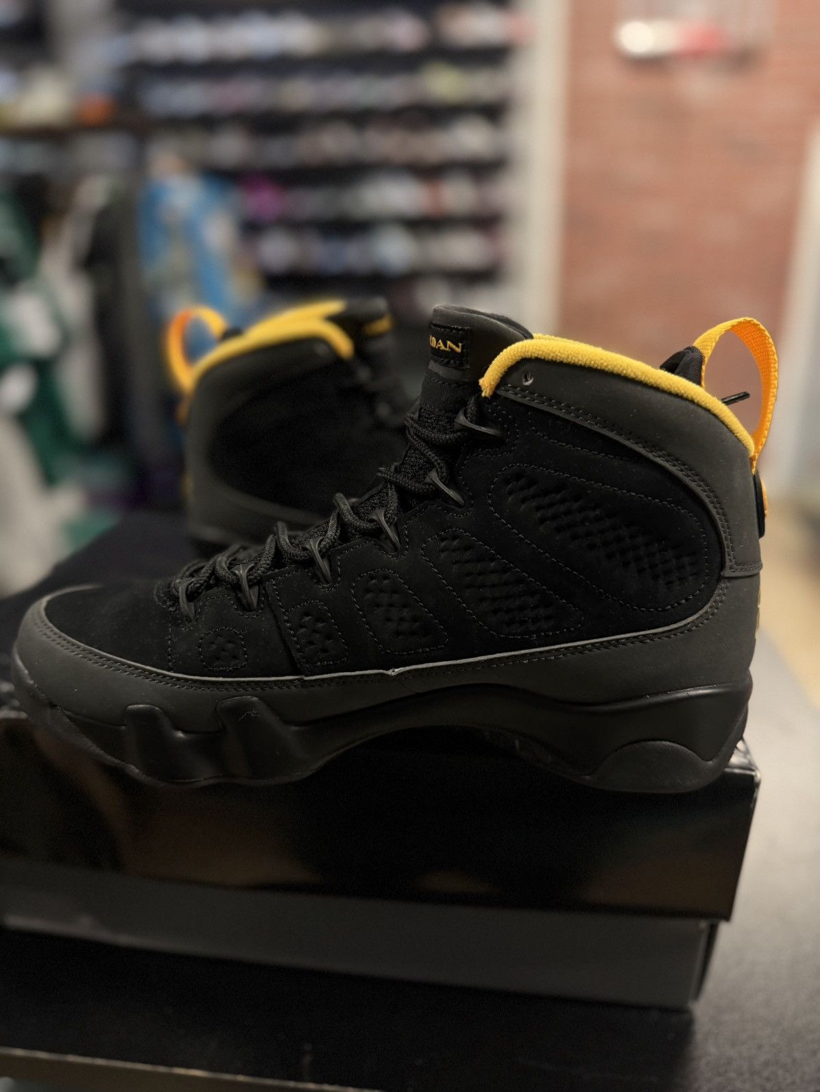 Nike Jordan 9 Dark Charcoal University Gold Size 8 🧼 Size US 8 / EU 41 - 12 Thumbnail