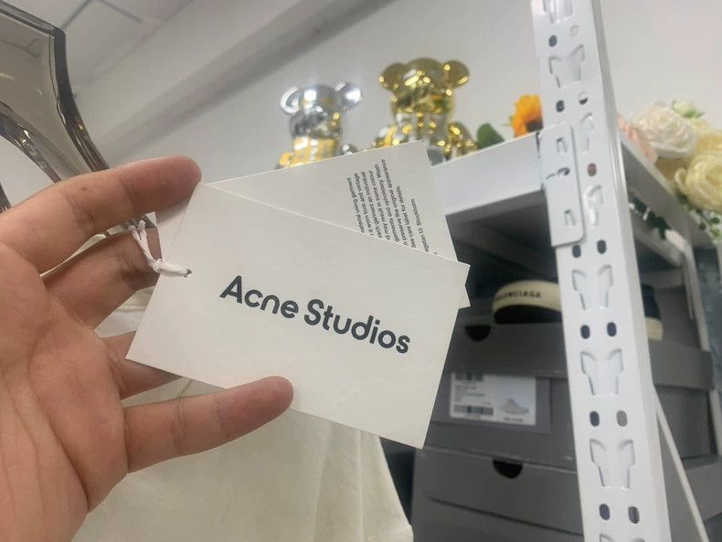 Acne Studios Acne Studios Aged printed round-neck long-sleeved top Size US S / EU 44-46 / 1 - 6 Thumbnail
