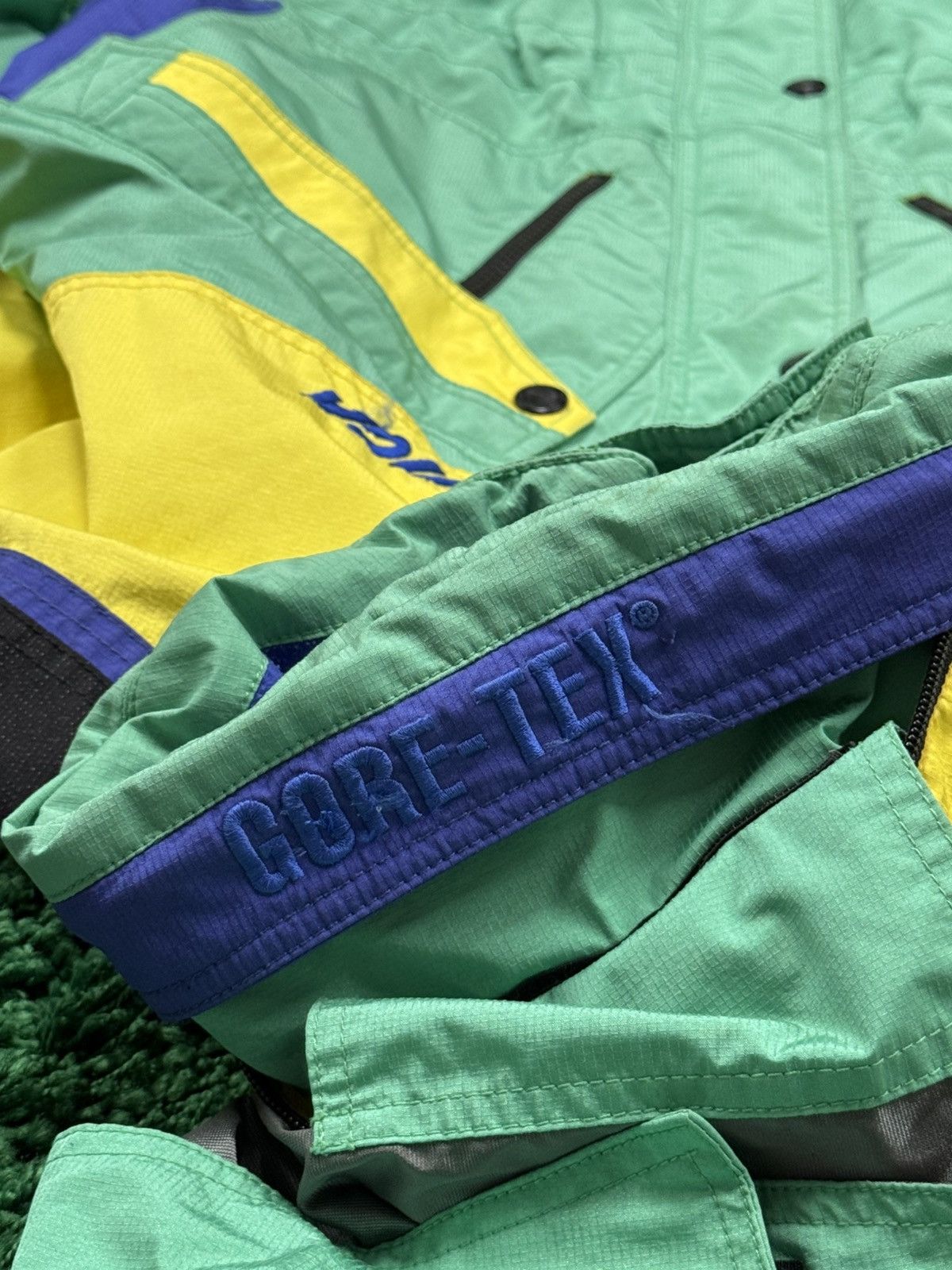 Nevica Vintage Nevica Gortex Ski Jacket Puffy Puffer Green Cargo Size US M / EU 48-50 / 2 - 9 Thumbnail