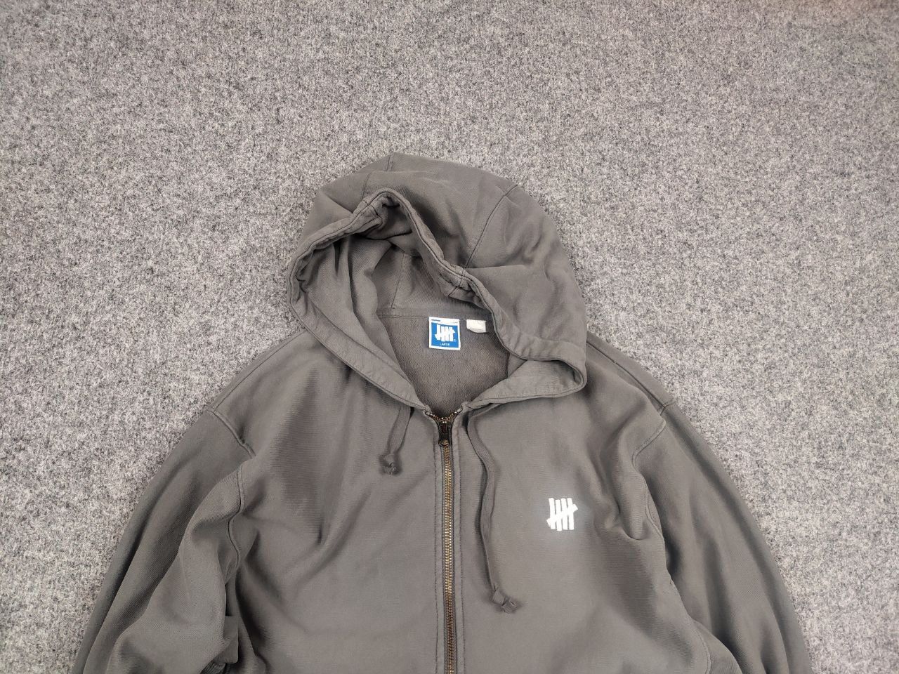 Undefeated Undefeated Zip up Gray Hoodie Big Embroidery Logo Size US L / EU 52-54 / 3 - 4 Thumbnail