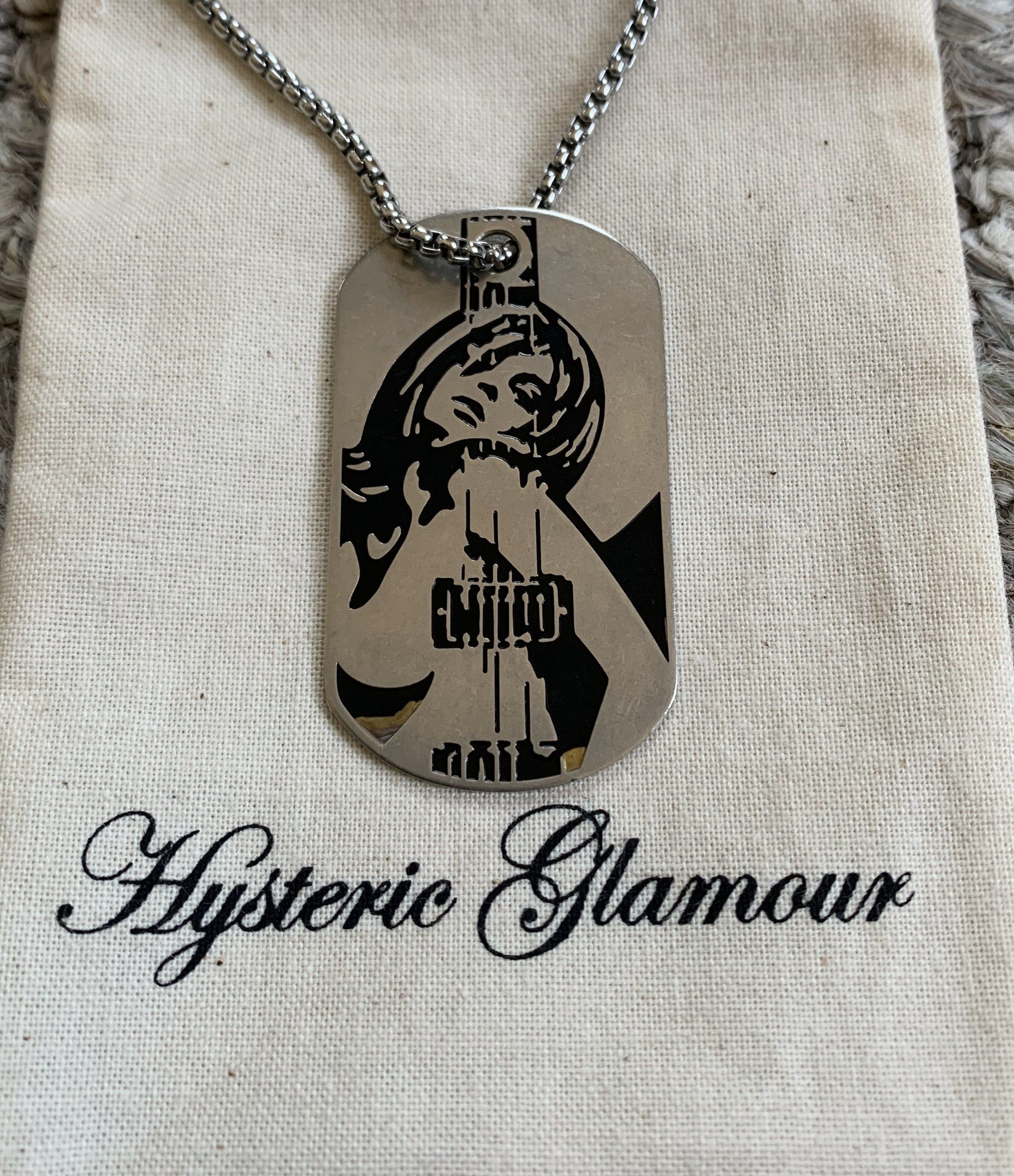 HYSTERIC GLAMOUR ヒスガール guitar girl ドックダグ 希少】ヒステリックグラマー ドッグタグ GUITAR GIRL - メルカリ