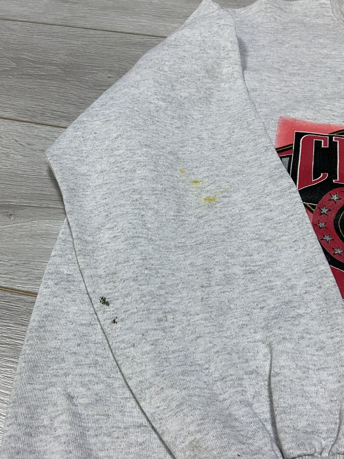 NBA NBA Chicago Bulls made in USA sweatshirt vintage Size US L / EU 52-54 / 3 - 8 Thumbnail