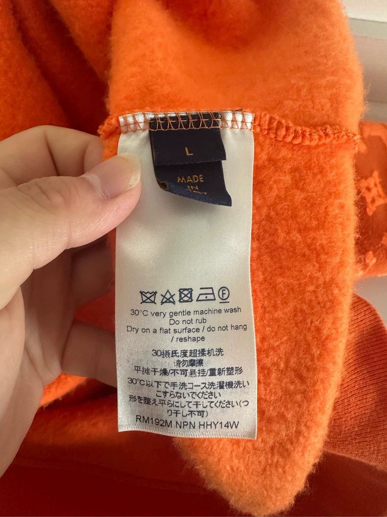 Louis Vuitton LOUIS VUITTON Orange full print print sweatshirt Size US L / EU 52-54 / 3 - 4 Thumbnail