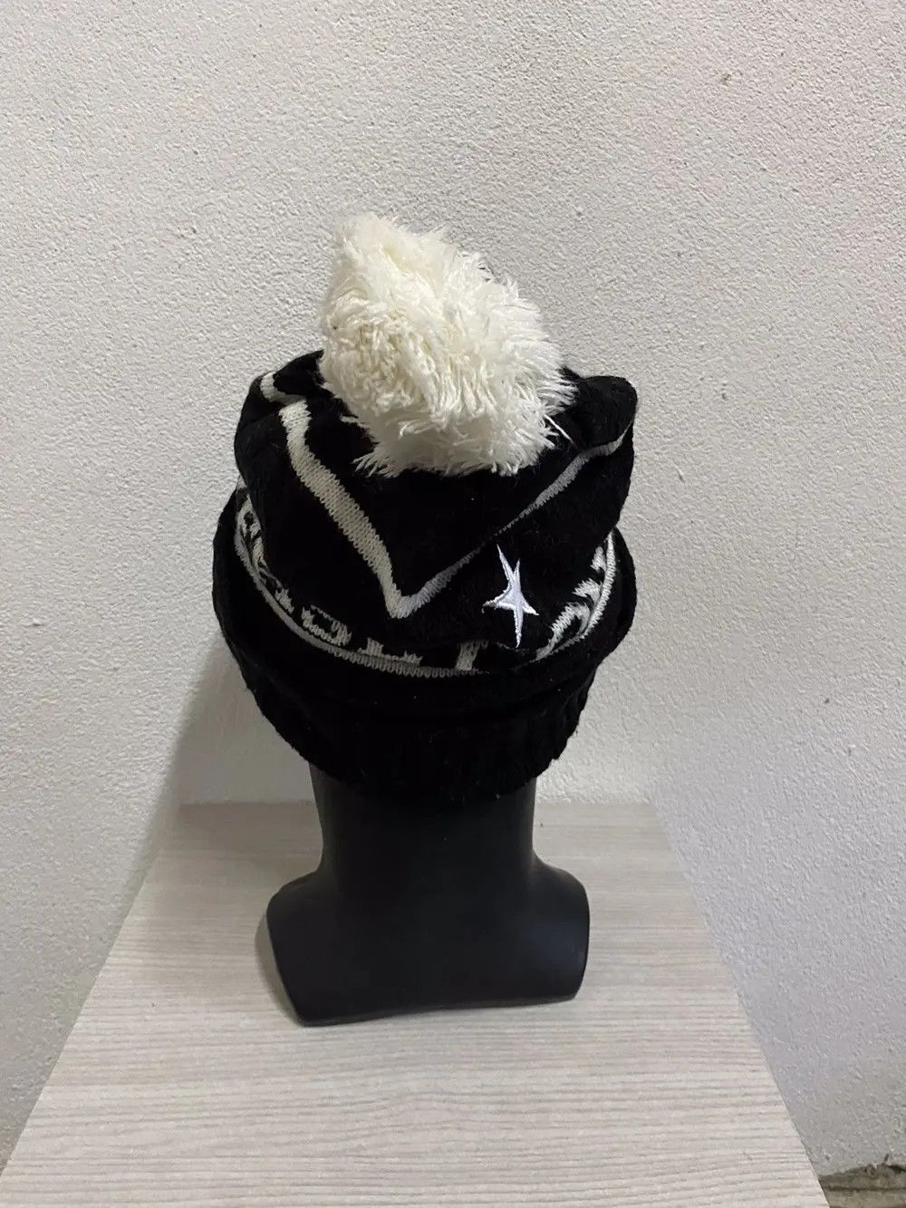Converse Vintage Converse Bobble Beanie Hat Size ONE SIZE - 4 Thumbnail