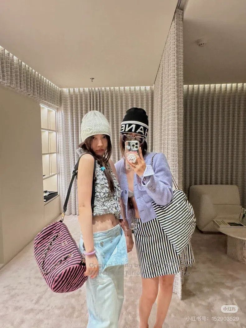 Chanel Chanel 24M coco beach striped full double c logo glitter s Size 24" / US 00 / IT 34 - 8 Thumbnail