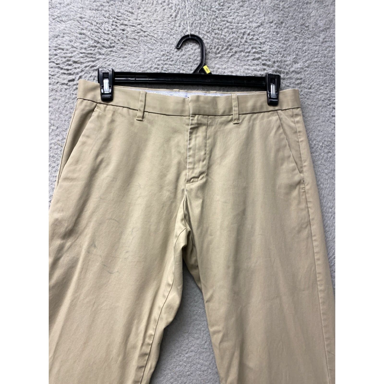 Gap GAP Slim Tech Pant Pants Mens 31x30 TAN Blue Slim Chino Straight Fit 0516 Casual Business Travel Mens Size US 31 - 2 Thumbnail