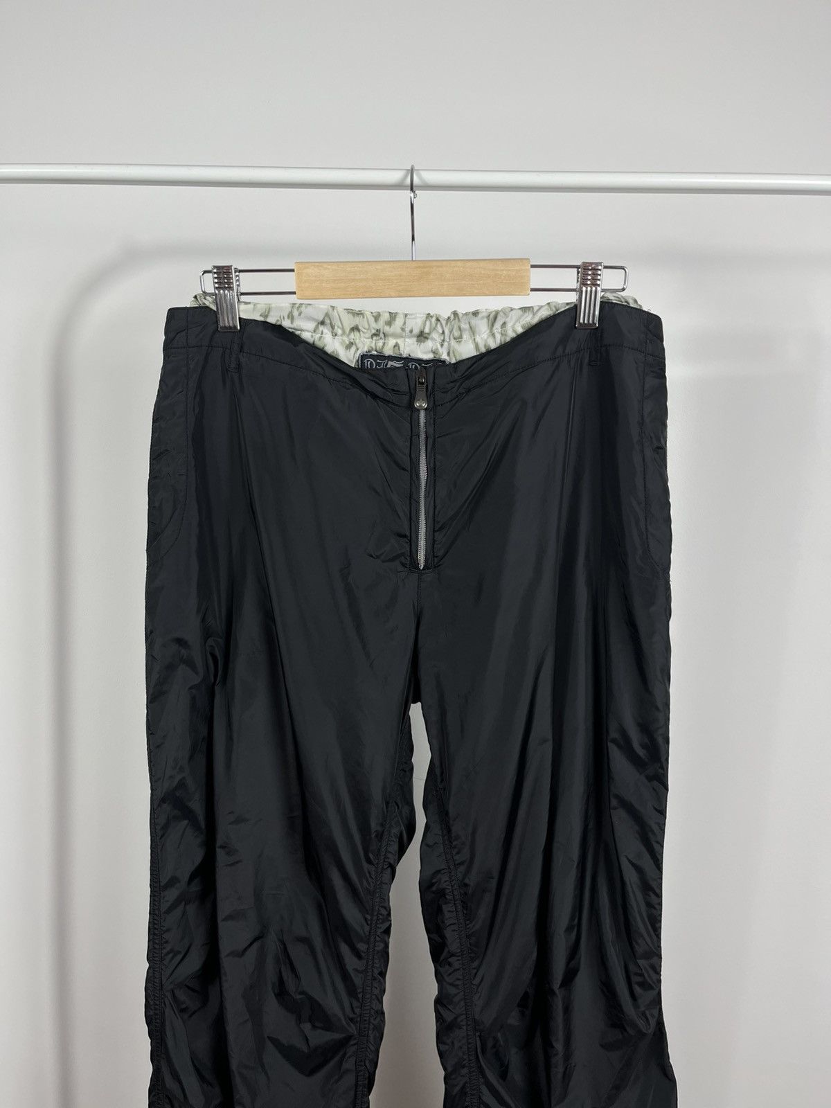 JET SET Jet Set Tech Nylon Pants Black Women’s Size 4 Y2K Size 27" / US 4 / IT 40 - 2 Thumbnail