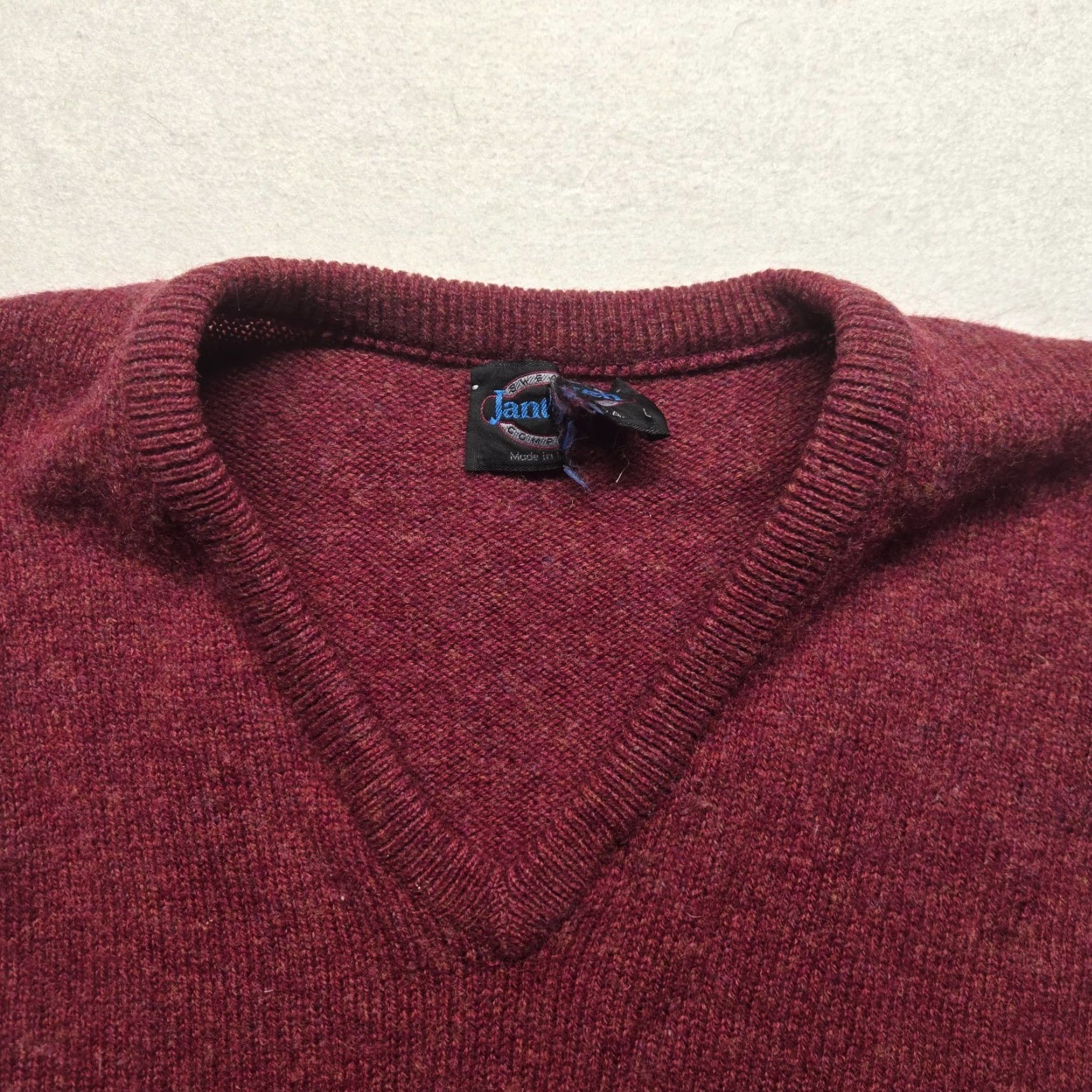 Jantzen VINTAGE Jantzen Sweater Vest Shirt Adult L Red Knit Acrylic 80s Dance Casual Mens Size US L / EU 52-54 / 3 - 2 Thumbnail