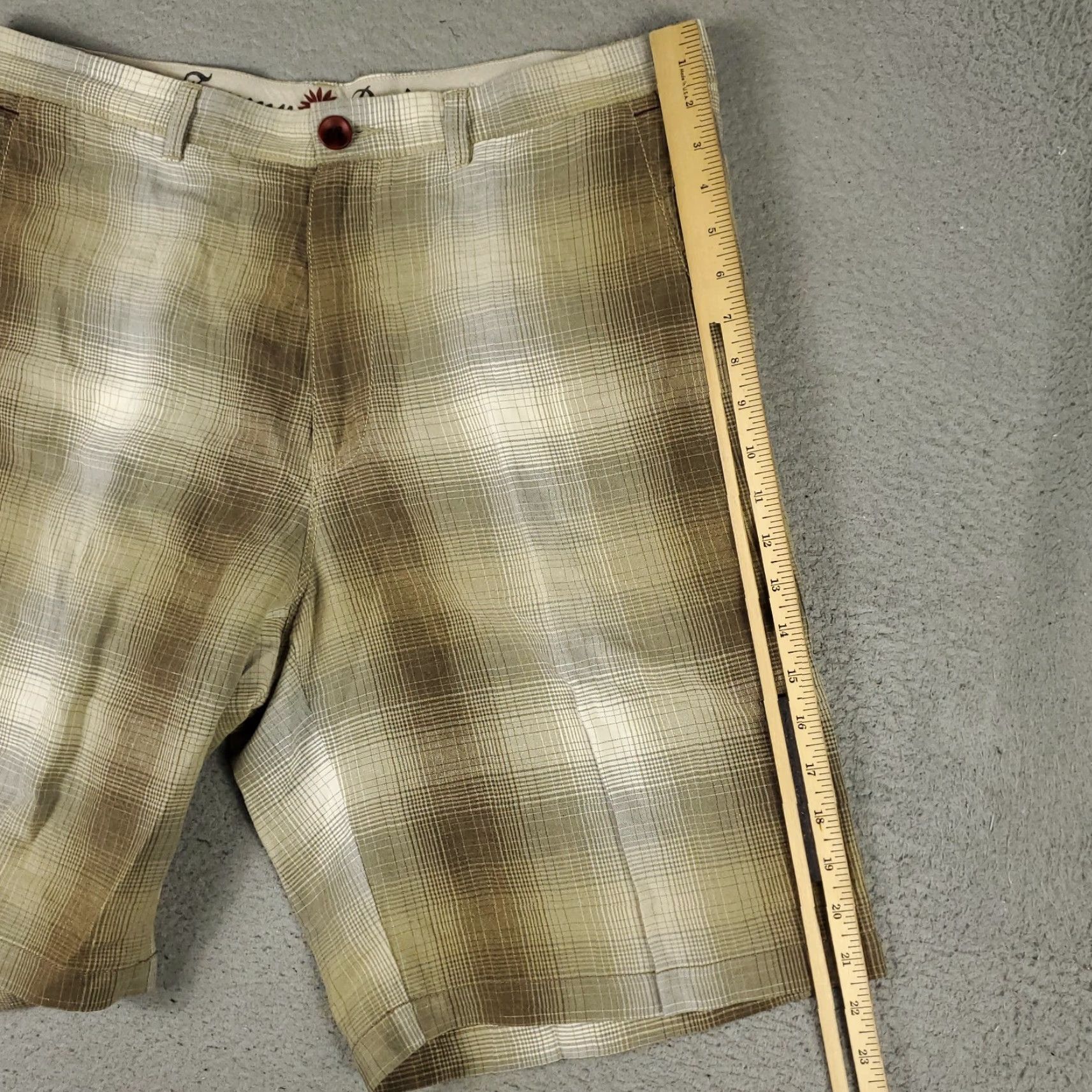 Tommy Bahama VINTAGE Tommy Bahama Shorts Mens Size 36 Beige Plaid Linen Flat Front Chino - Regular Rise, 36" Waist, Summer Menswear Size US 36 / EU 52 - 5 Thumbnail