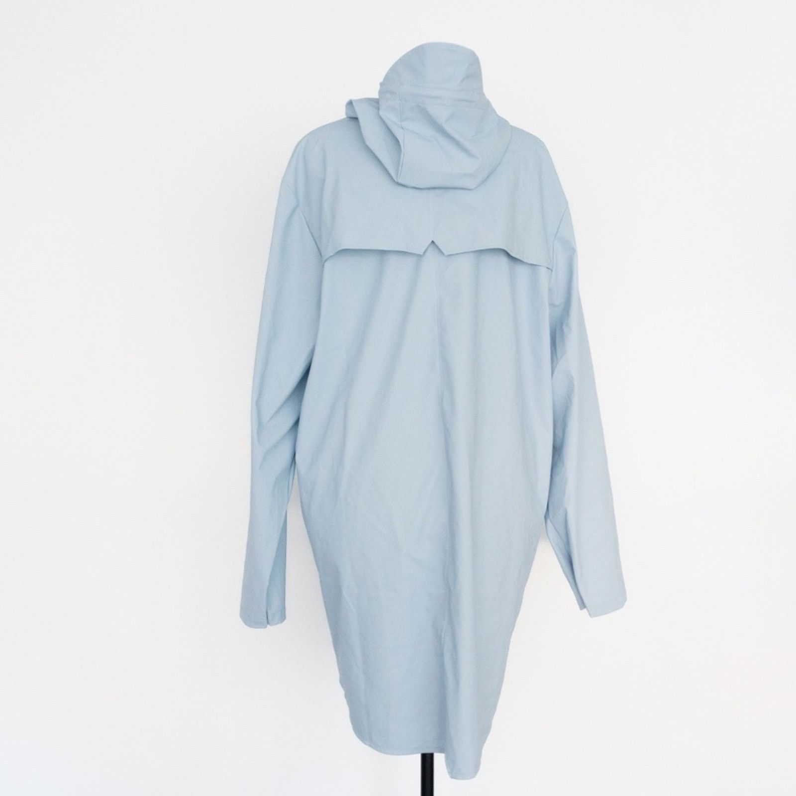 Rains Rains. Long Jacket in Sky. Size XL / US 12-14 / IT 48-50 - 3 Thumbnail