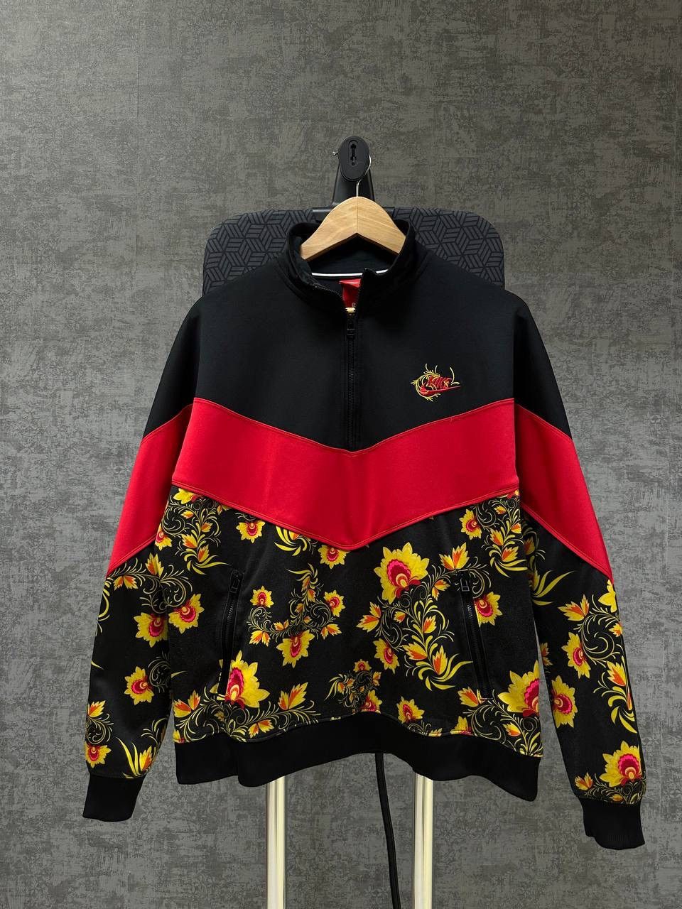Nike × Nike ACG × Vintage Vintage Nike Track Floral Printed 1/4 Hoodie Size L / US 10 / IT 46 - 3 Thumbnail