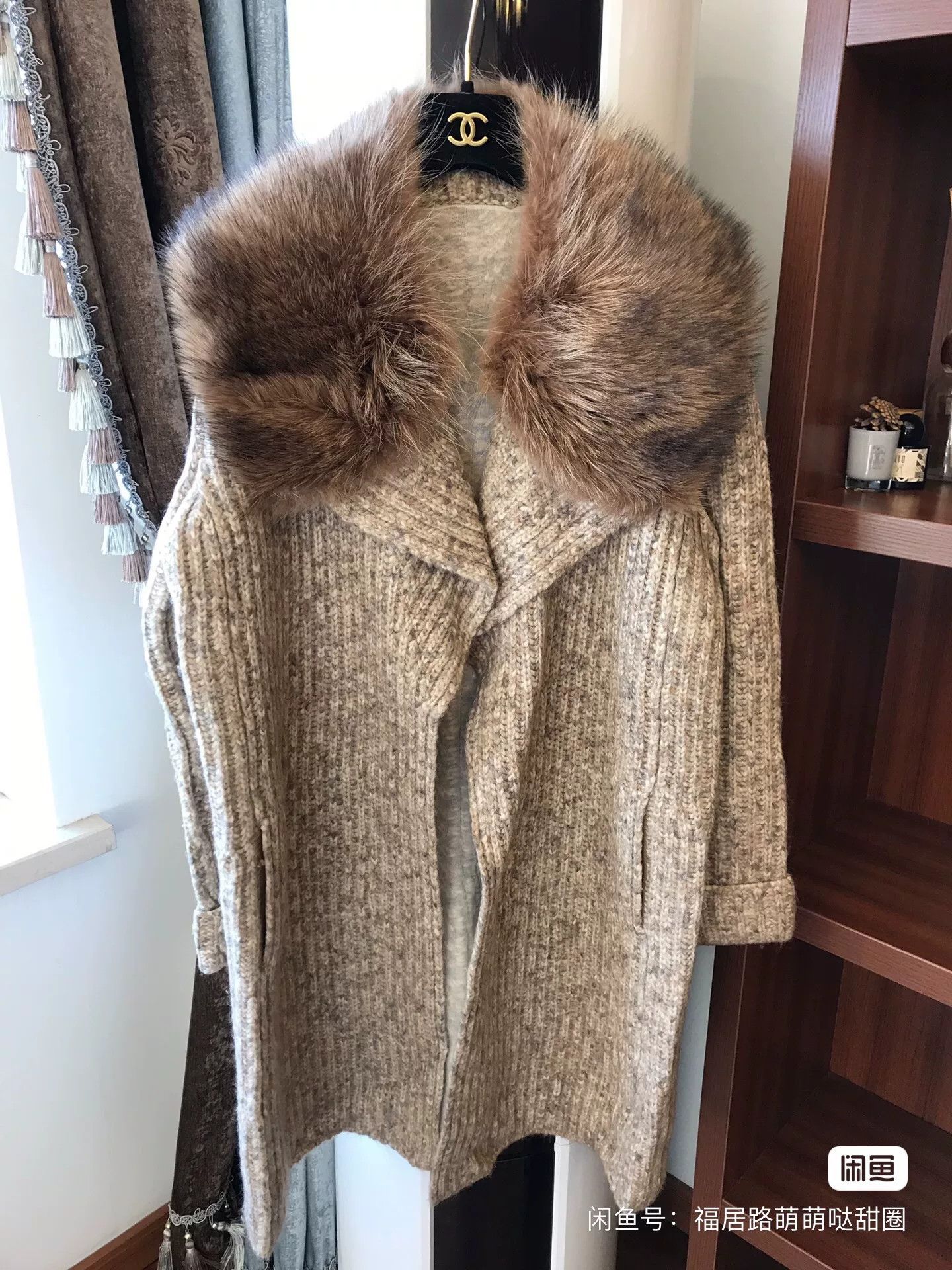 Sportmax Sportmax Cashmere Coat with Fur Collar Size M / US 6-8 / IT 42-44 - 1 Thumbnail