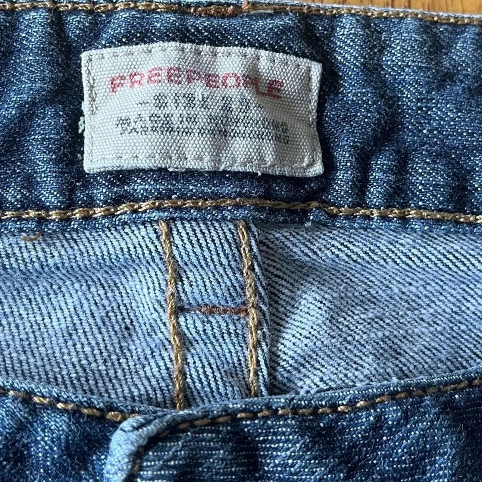 Free People Free People low rise zip front jeans, size 29 Size 26" / US 2 / IT 38 - 4 Thumbnail