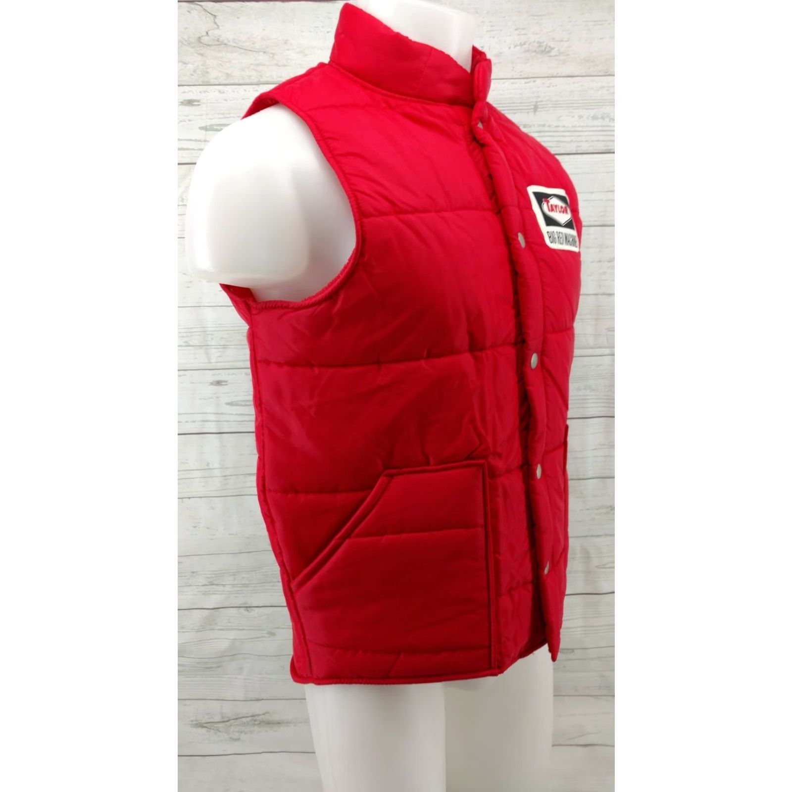 Vintage Vintage Taylor Big Red Machines Red Vest Mens Size Medium Size US M / EU 48-50 / 2 - 4 Thumbnail
