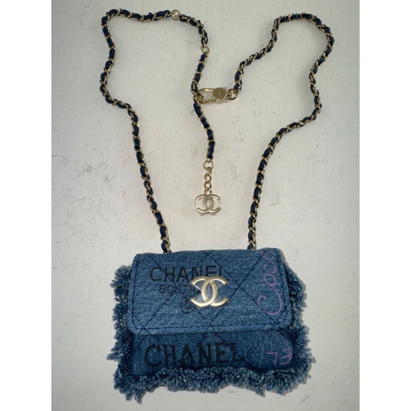 Chanel Chanel Black Pink CC Logo Frayed Credit Card Belt Bag Size ONE SIZE - 12 Thumbnail