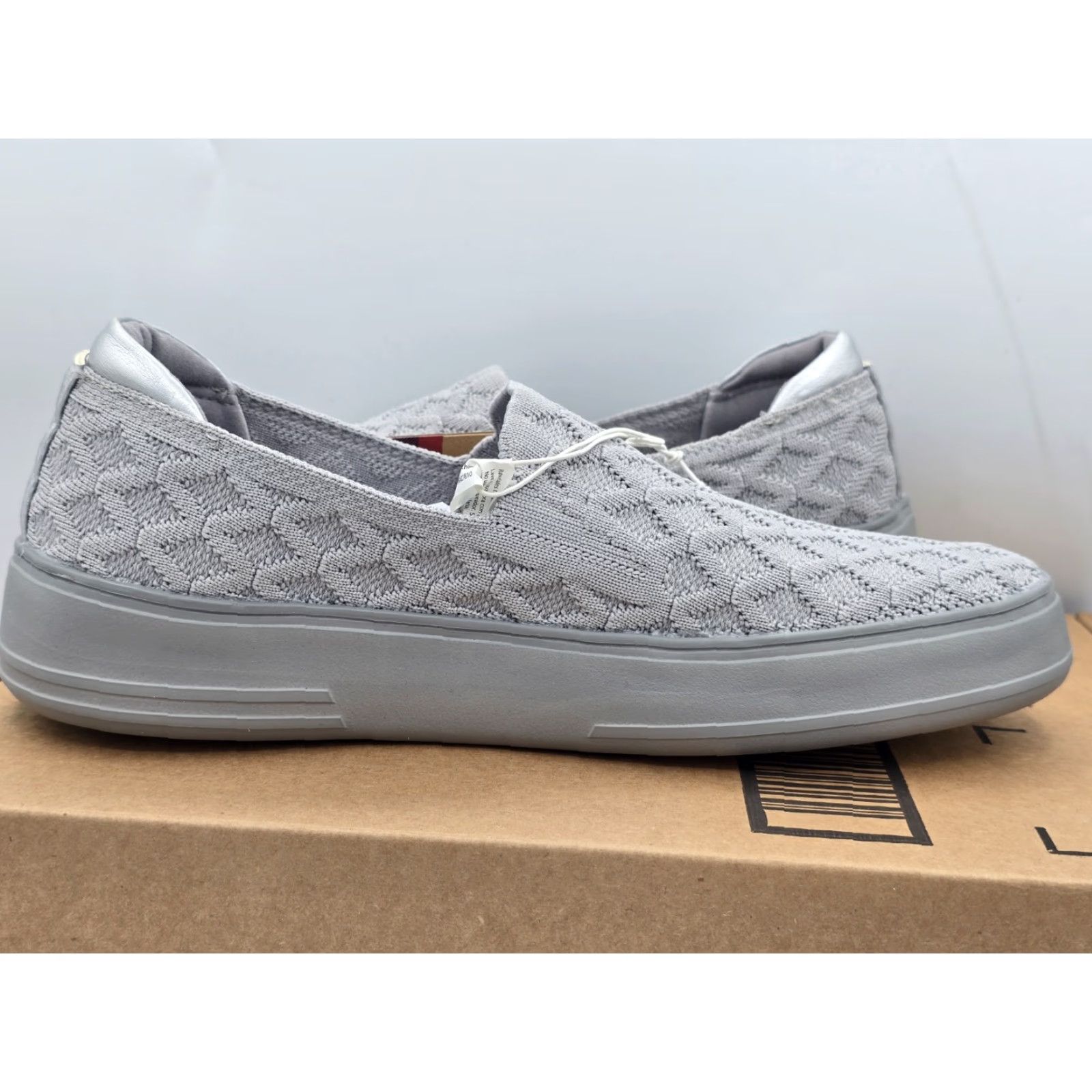Vintage DEARFOAMS Women's 6.5 Comfort Slip-On Sneaker Gray Casual Sophie Boxer Style Size US 7 / IT 37 - 5 Thumbnail