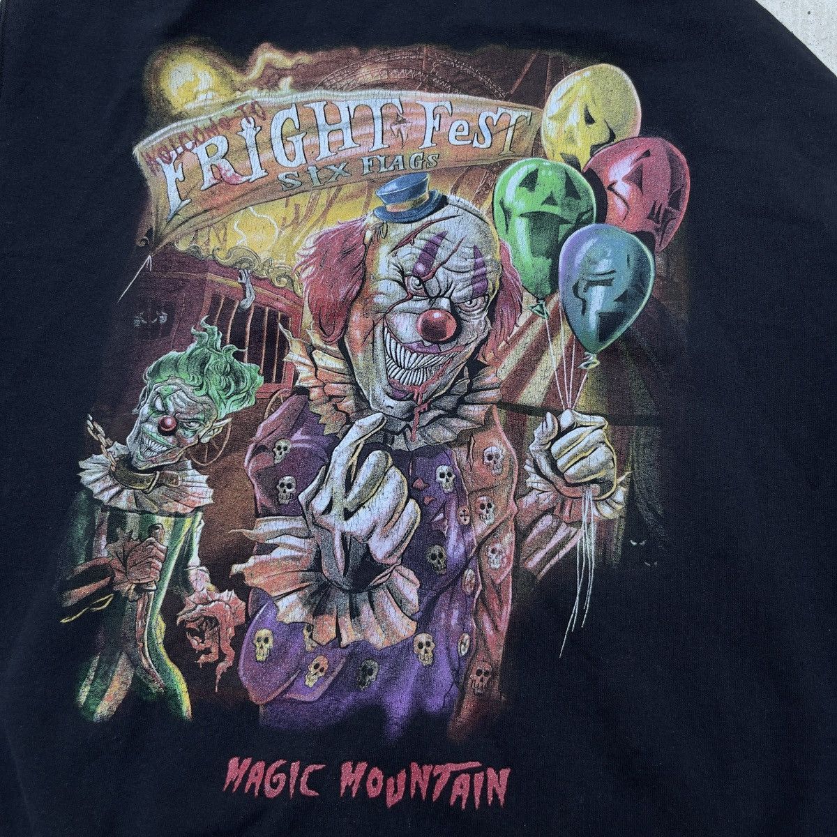 Vintage Vintage Thrashed SIX FLAGS FRIGHT FEST MAGIC MOUNTAIN Hoodie Size US M / EU 48-50 / 2 - 5 Thumbnail