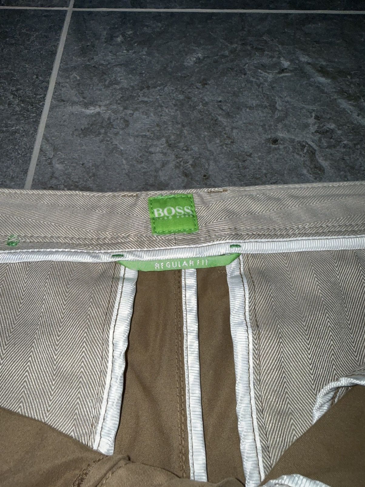Hugo Boss Hugo Boss Hose – Beige – Regular Fit – Größe DE 46 Size US 30 / EU 46 - 2 Thumbnail
