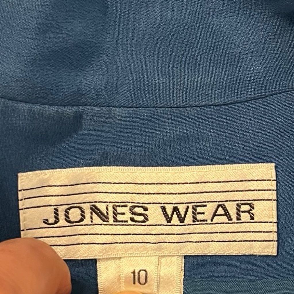 Vintage Vtg 90s Jones Wear 100% Silk Vest Shirt Shacket Sz S/M/L Size M / US 6-8 / IT 42-44 - 4 Thumbnail