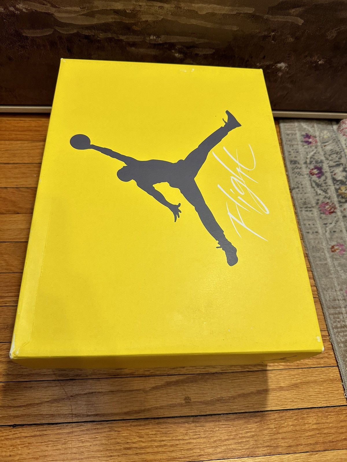 Jordan Brand Jordan 4 Lightning Size US 7 / EU 40 - 9 Thumbnail