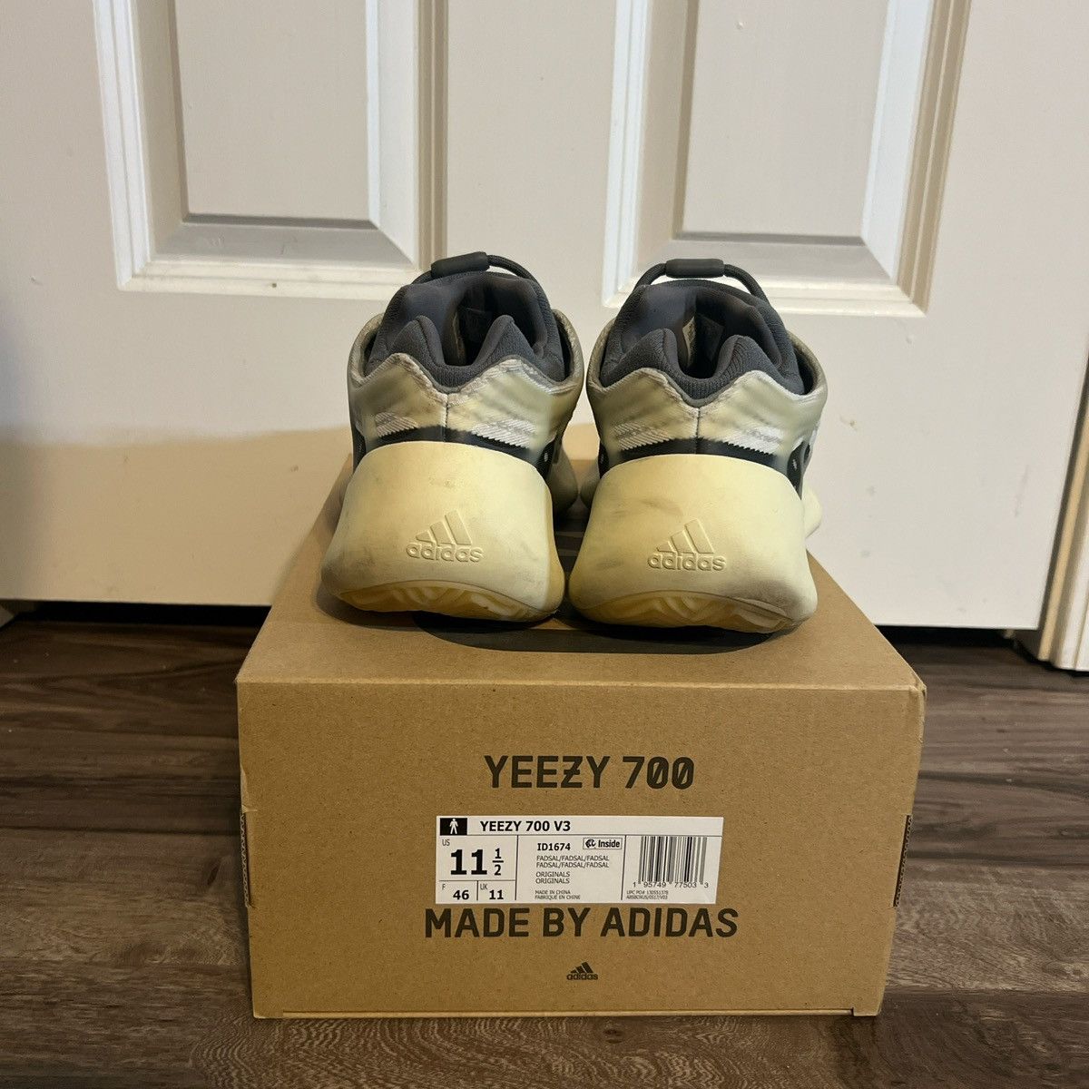 Yeezy Yeezy 700v3 Fade Salt Size US 11.5 / EU 44-45 - 4 Thumbnail
