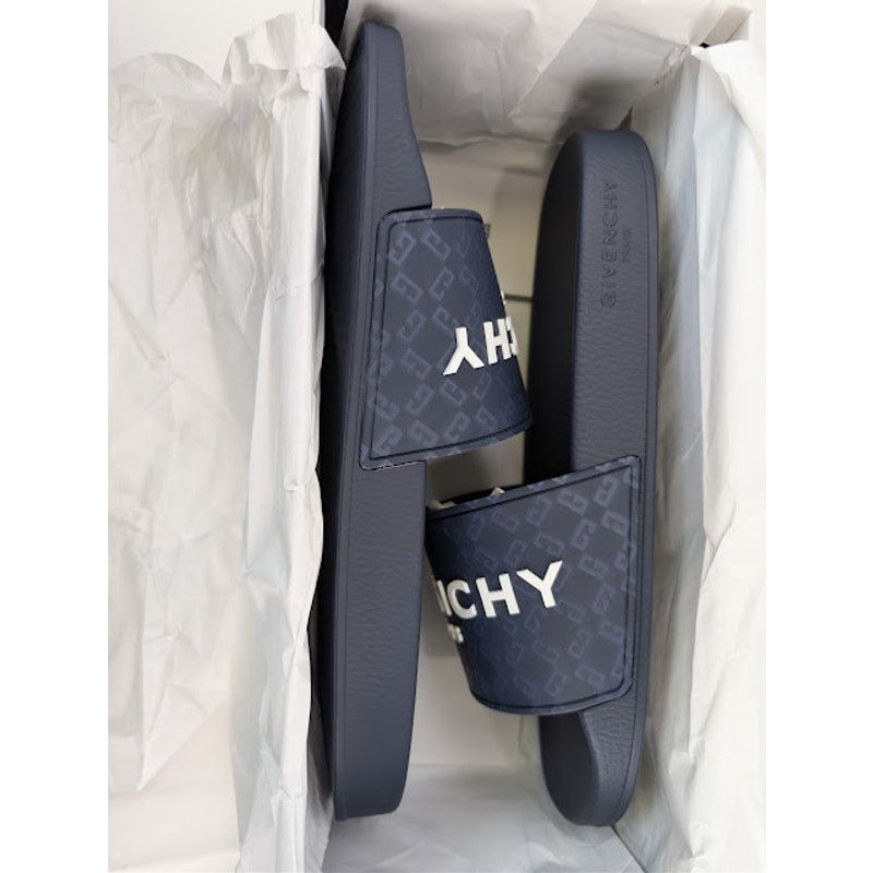 Givenchy o1rshd1 Embossed Rubber Logo Printed Slide Sandals Dark Blue Size US 14 / EU 47 - 22 Thumbnail