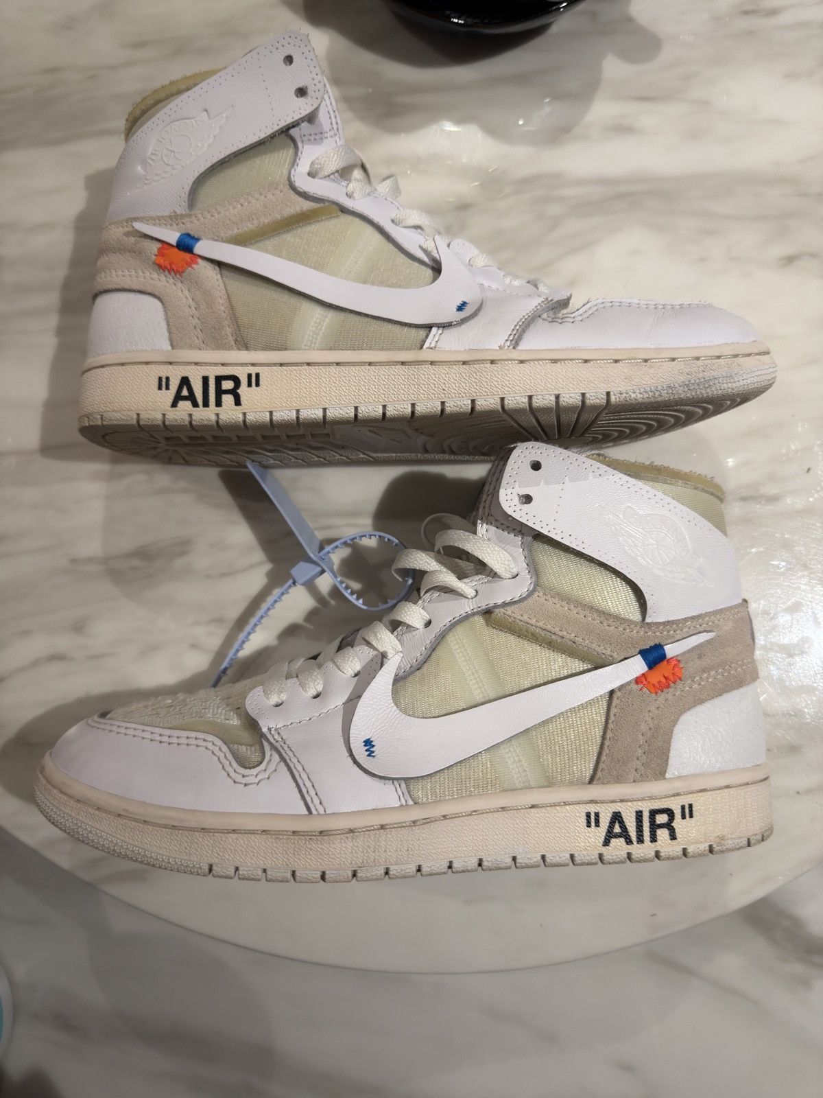 Jordan Brand × Off-White Jordan 1 Off-White Euro Size US 9.5 / EU 42-43 - 1 Thumbnail
