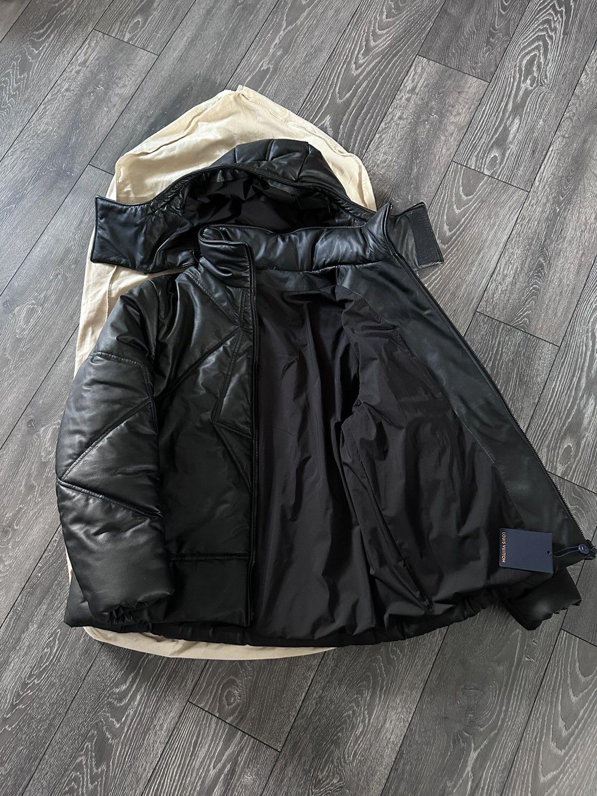 Louis Vuitton louis vuitton leather padded parka jacket ski collection Size US L / EU 52-54 / 3 - 2 Thumbnail